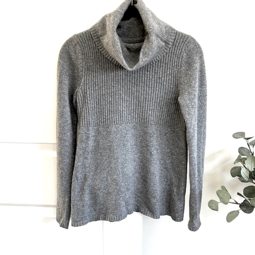 Banana Republic Turtleneck Sweater